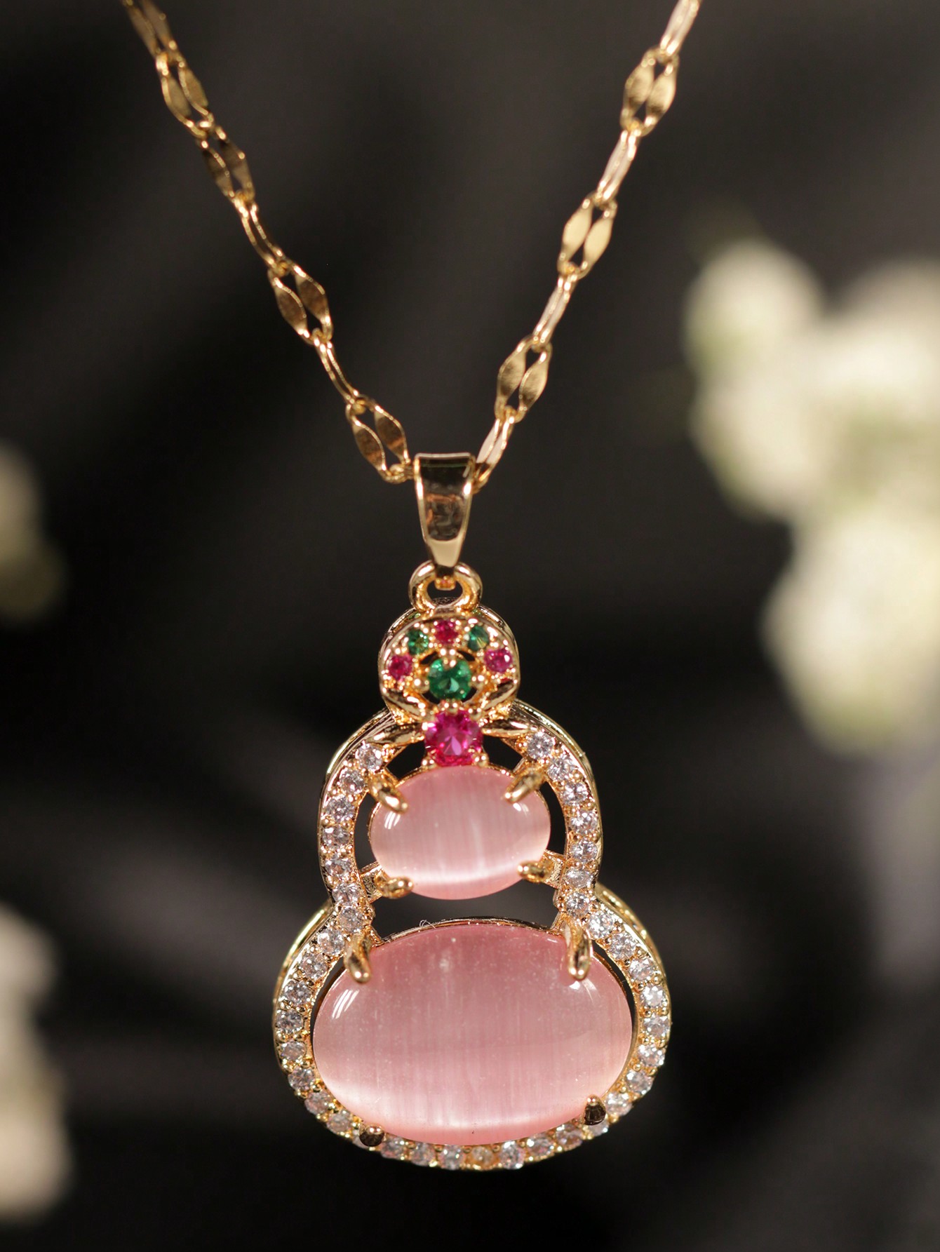 Luxury Lifestyle Goods - 1 piece of 18K gold-plated Chinese-style