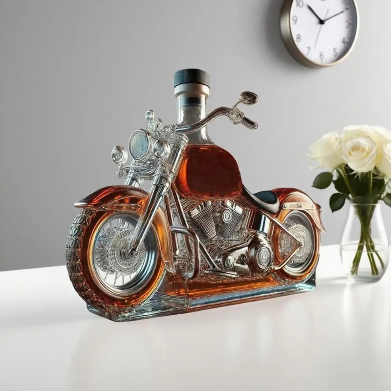 Motorcycle Style Whisky Decant - Glass Decanter Whiskey recension och pris