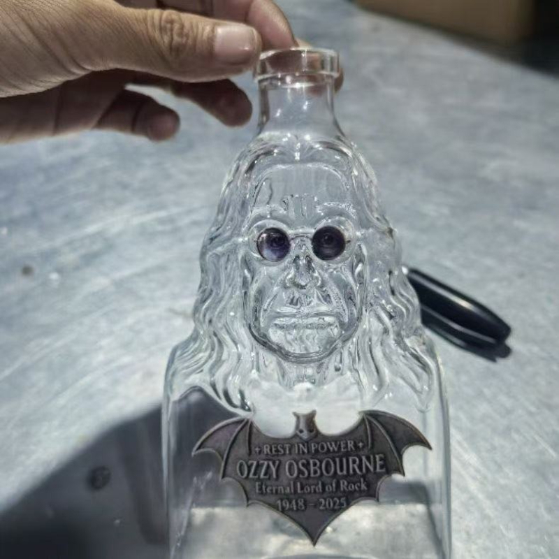 Ozzy Osbourne 'Back to the Beg - Glass Decanter Whiskey recension och pris